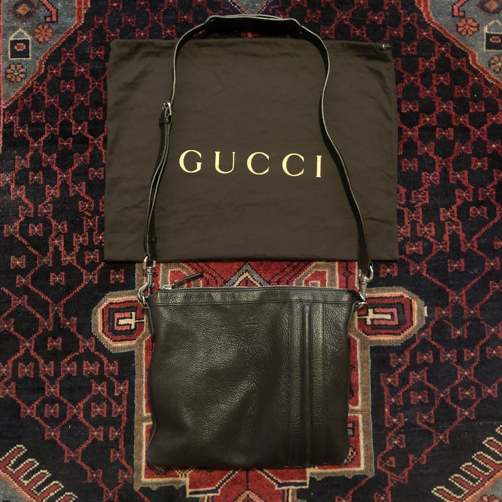 GUCCI Unisex Brown Pebble Leather Crossbody 100% Authentic